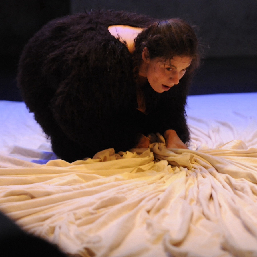 Vroni Kiefer als Louise Bourgeois 2013 Credit Ralf Mohr